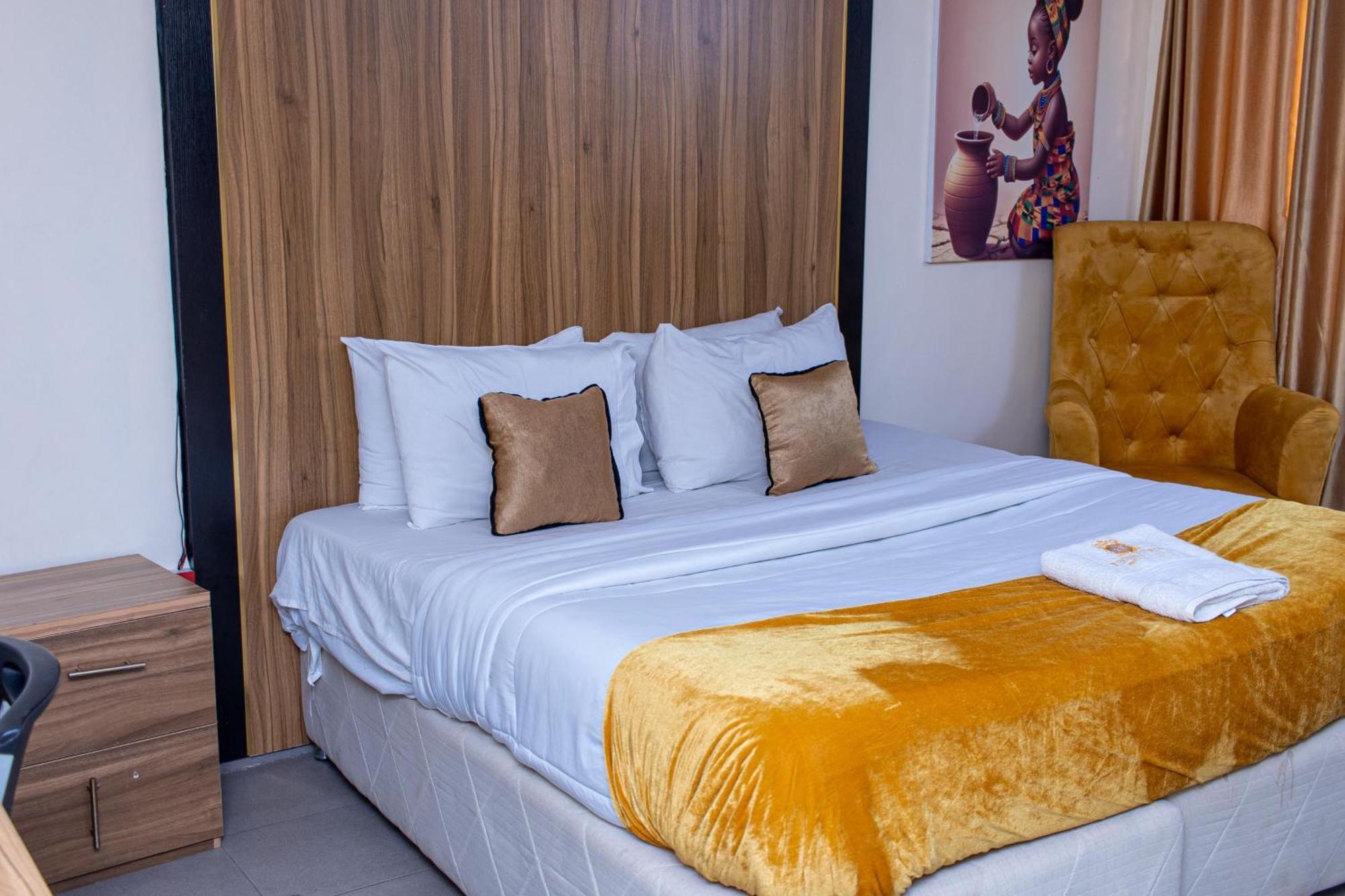 Royal Rex Hotels And Spa ลากอส ภายนอก รูปภาพ